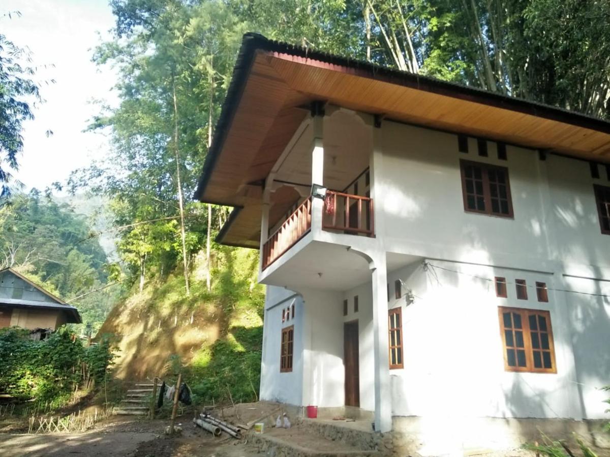 Sugi House Toraja - Penginapan Villa Harian Keluarga -Muat 20 orang Rantepao Bagian luar foto